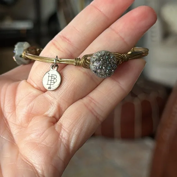 Bourbon and Bow ties Bangle Bracelet - Picture 4 of 4